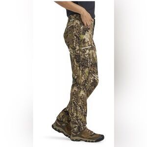 Wrangler Women's Slim Fit Camo print High-Rise ATG Canvas Pants size 10 new